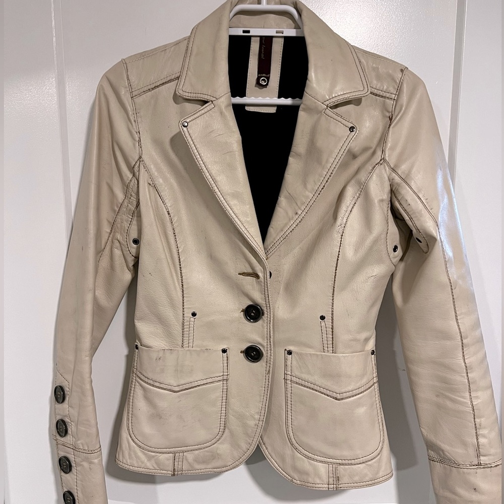 Off white 100% leather fitted jacket size small